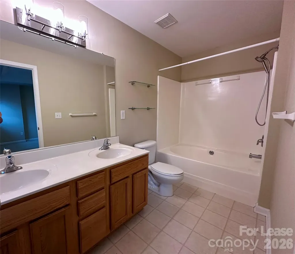 2148 Sail Pointe Lane Denver NC 28037