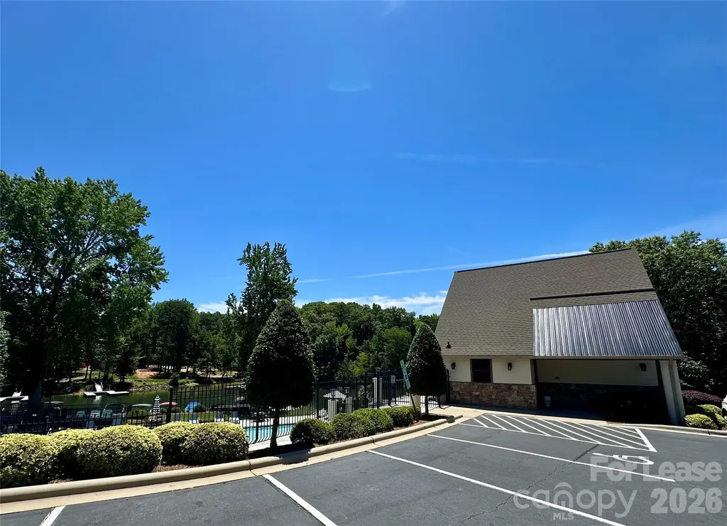 2148 Sail Pointe Lane Denver NC 28037