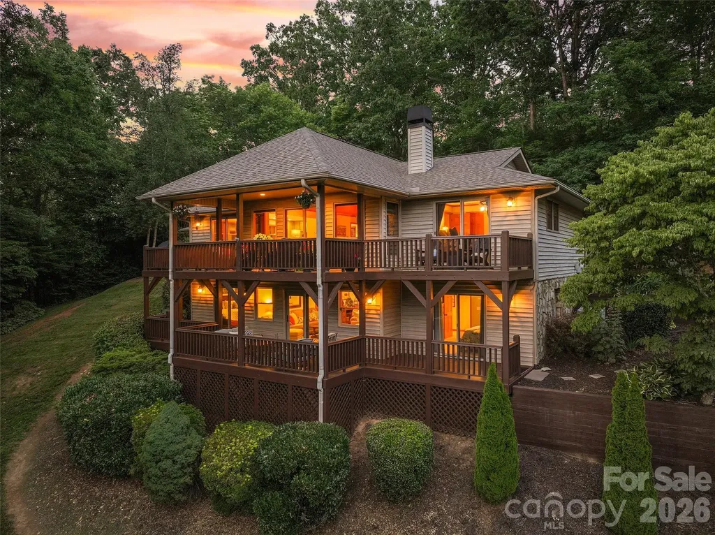 359 Saddlebrook Lane Clyde NC 28721