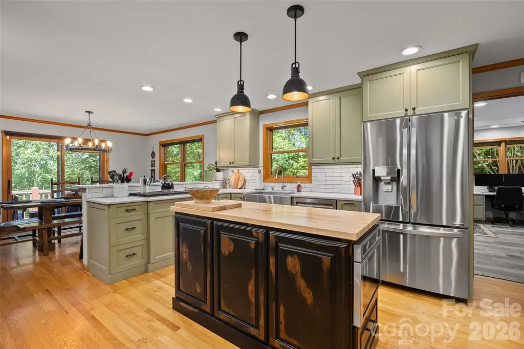 359 Saddlebrook Lane Clyde NC 28721