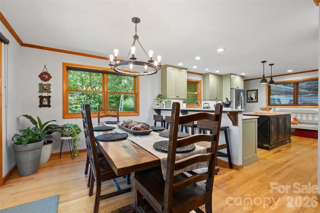 359 Saddlebrook Lane Clyde NC 28721