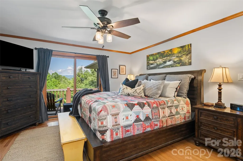 359 Saddlebrook Lane Clyde NC 28721