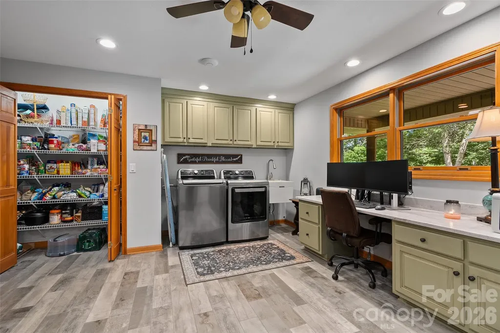 359 Saddlebrook Lane Clyde NC 28721
