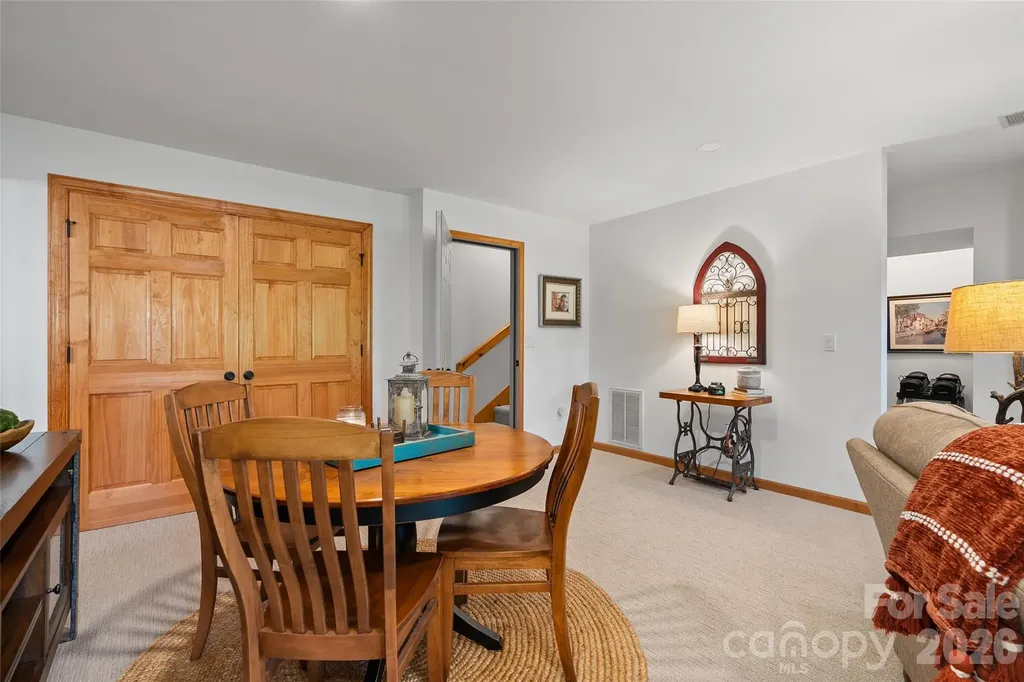 359 Saddlebrook Lane Clyde NC 28721
