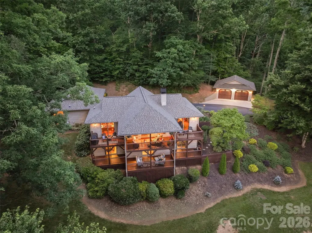 359 Saddlebrook Lane Clyde NC 28721