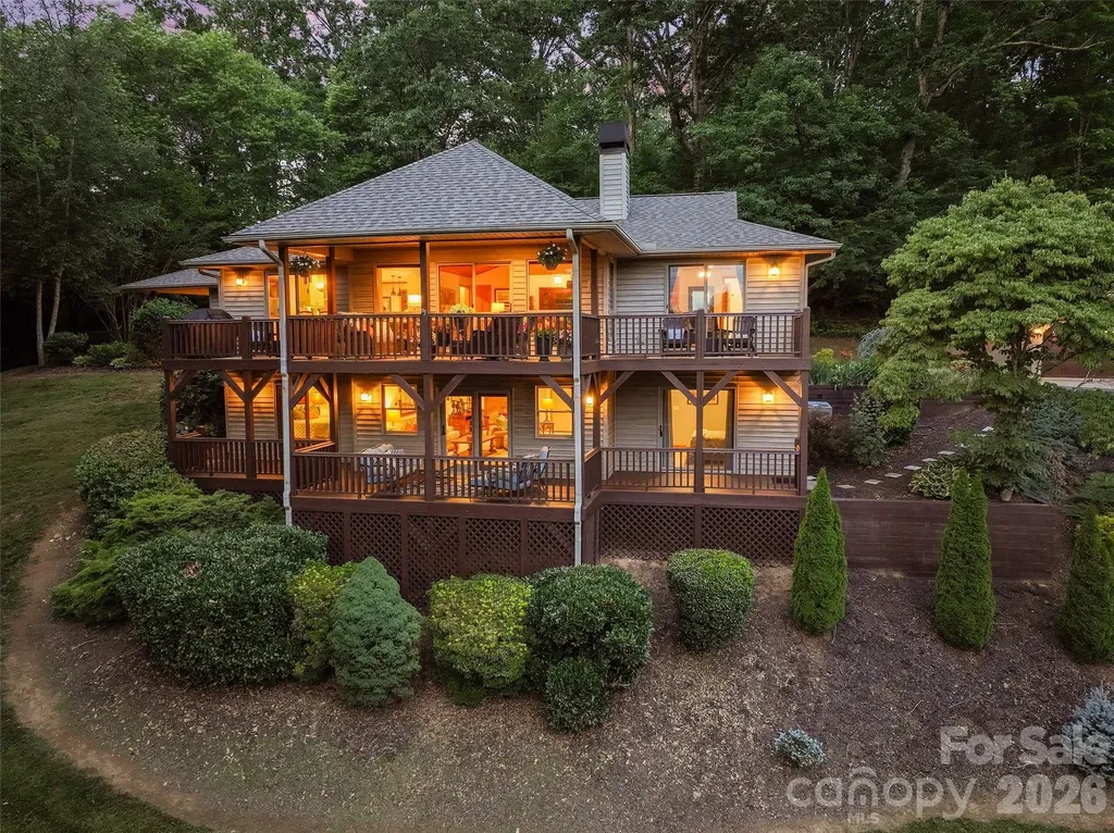 359 Saddlebrook Lane Clyde NC 28721