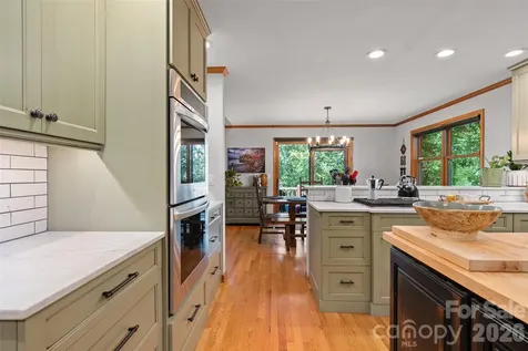 359 Saddlebrook Lane Clyde NC 28721