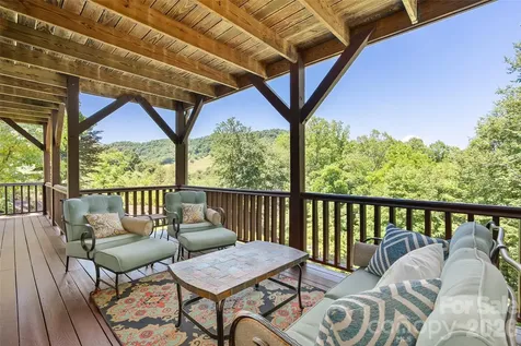 359 Saddlebrook Lane Clyde NC 28721