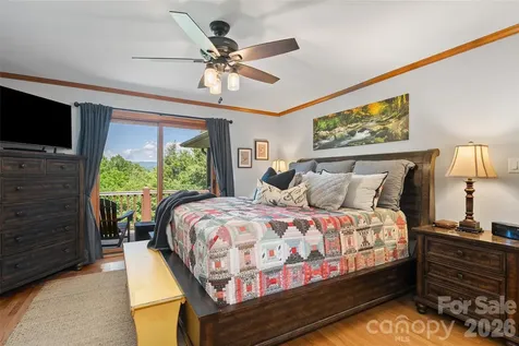 359 Saddlebrook Lane Clyde NC 28721
