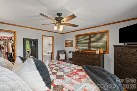 359 Saddlebrook Lane Clyde NC 28721