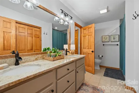 359 Saddlebrook Lane Clyde NC 28721