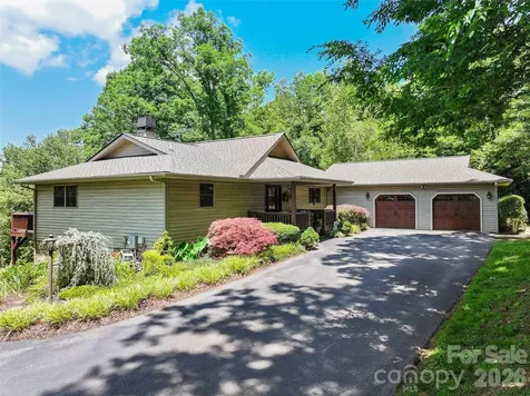 359 Saddlebrook Lane Clyde NC 28721