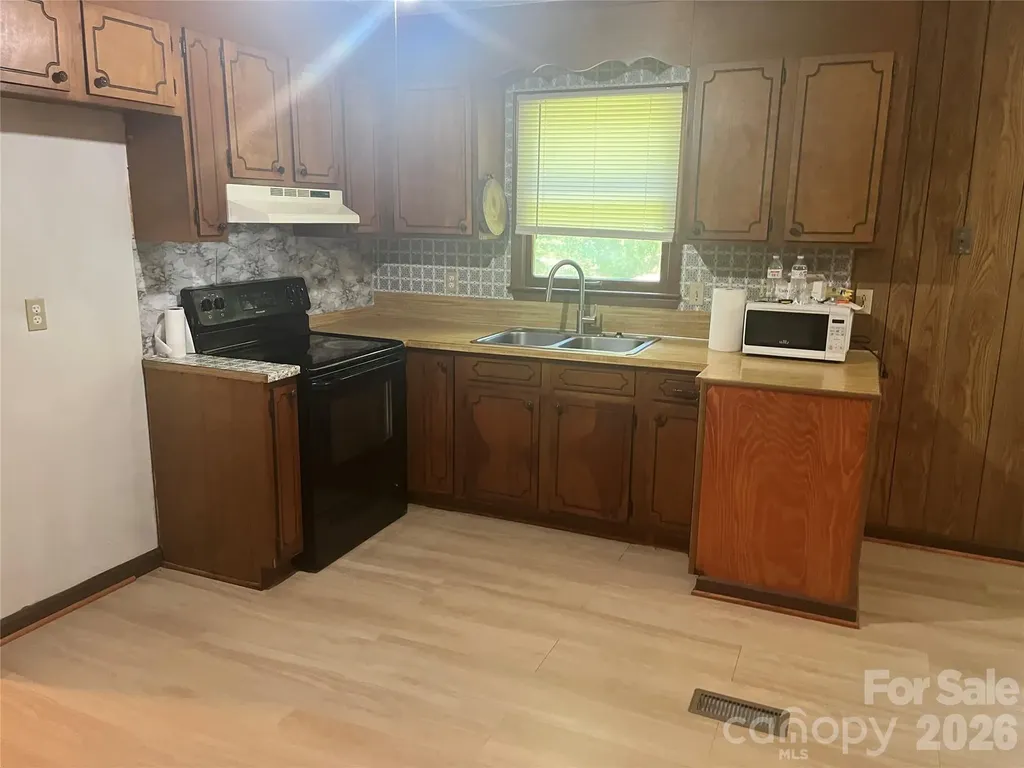 2919 Shell Avenue Valdese NC 28690
