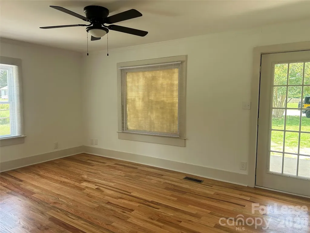 914 Linwood Road Kings Mountain NC 28086