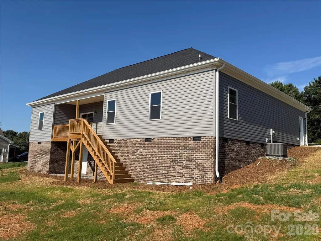 263 C I Chapman Court Taylorsville NC 28681