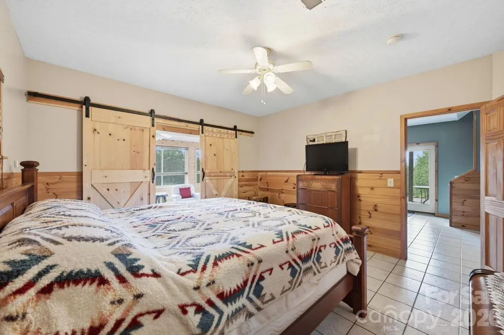 605 Valley View Drive Purlear NC 28665