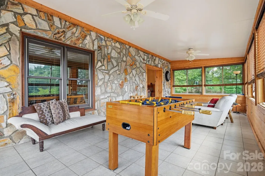 605 Valley View Drive Purlear NC 28665