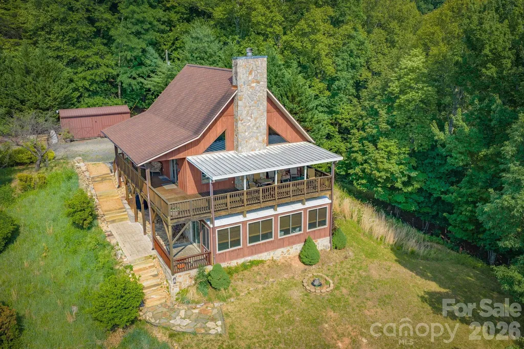 605 Valley View Drive Purlear NC 28665