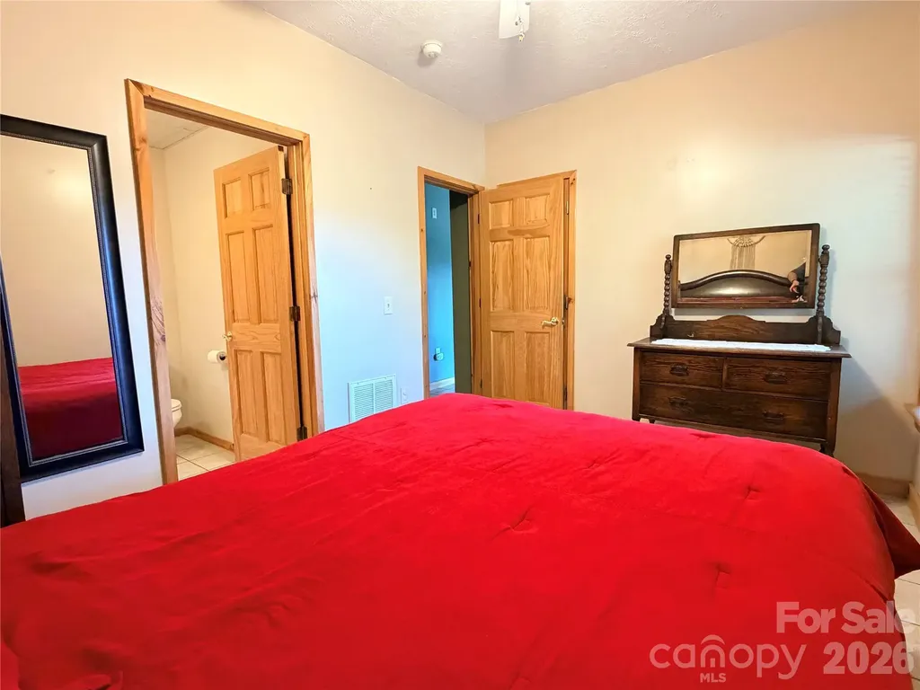 605 Valley View Drive Purlear NC 28665
