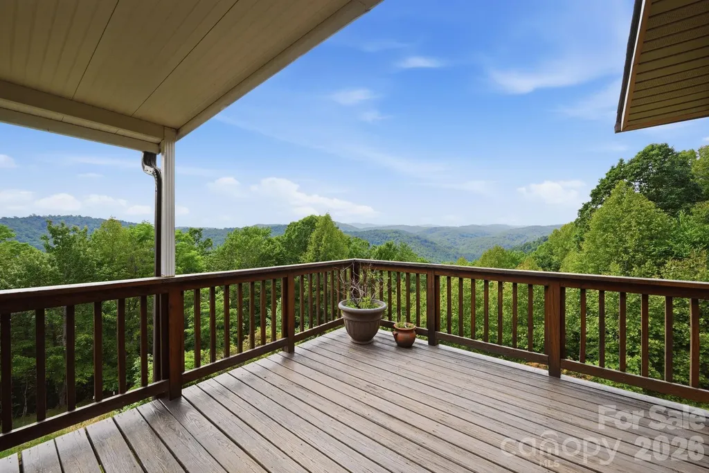 605 Valley View Drive Purlear NC 28665