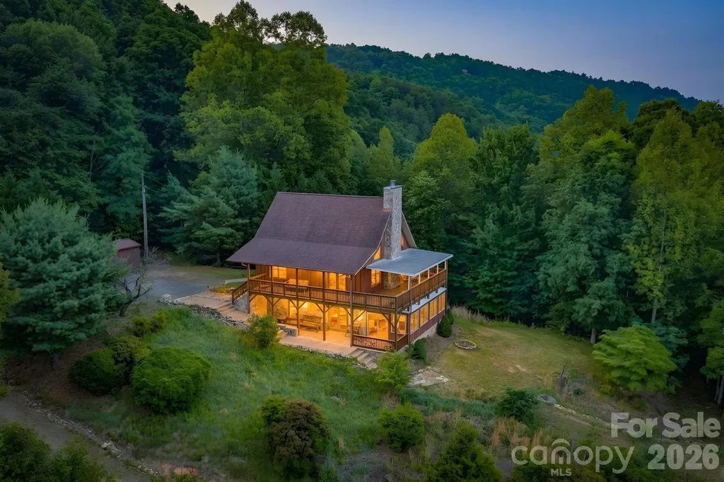 605 Valley View Drive Purlear NC 28665