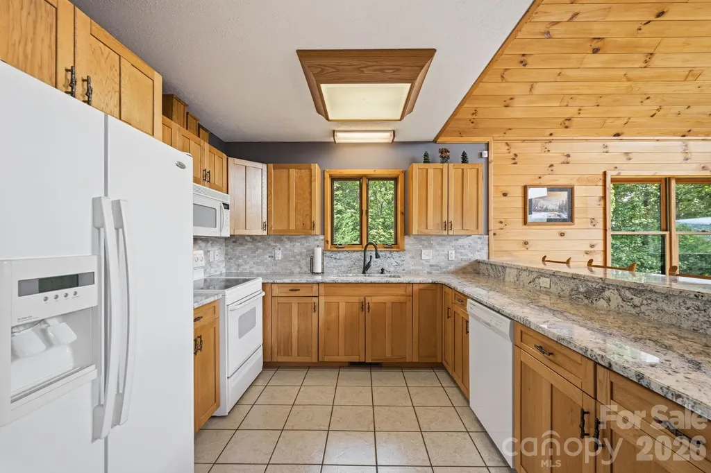 605 Valley View Drive Purlear NC 28665