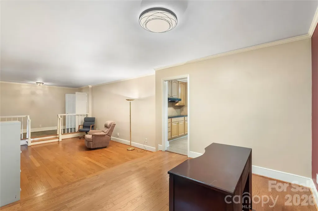 221 Kingsway Circle Charlotte NC 28214