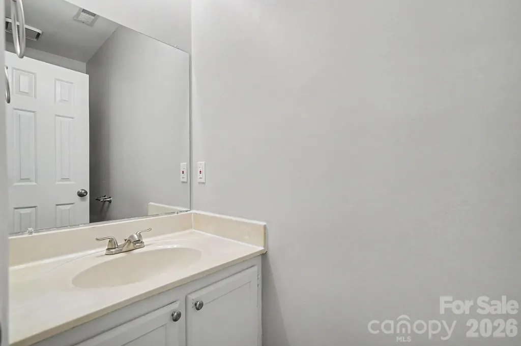 8904 Brown Oak Court Charlotte NC 28227