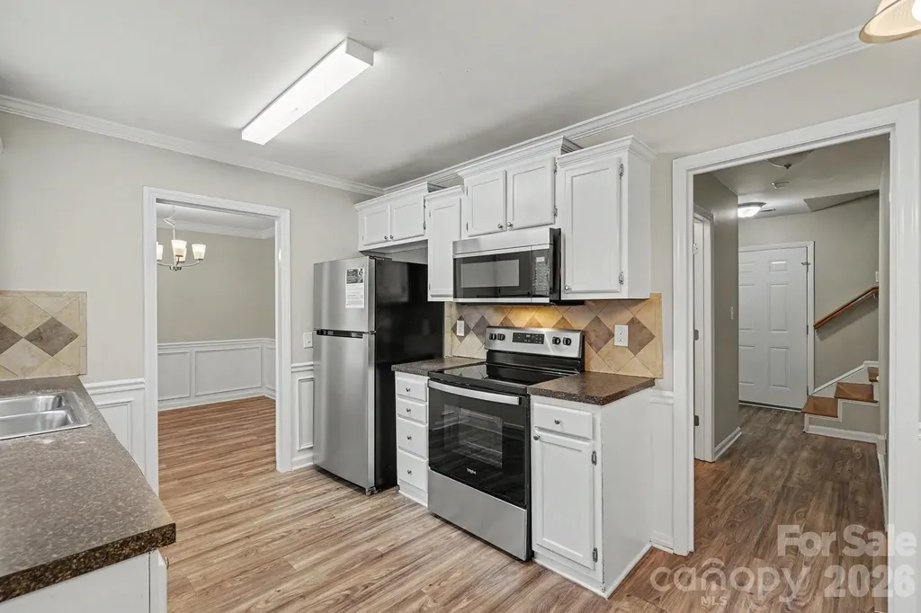 8904 Brown Oak Court Charlotte NC 28227