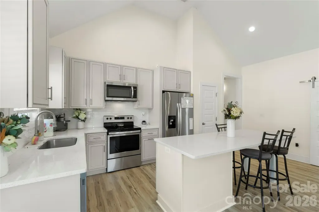 1613 Newcastle Street Charlotte NC 28216