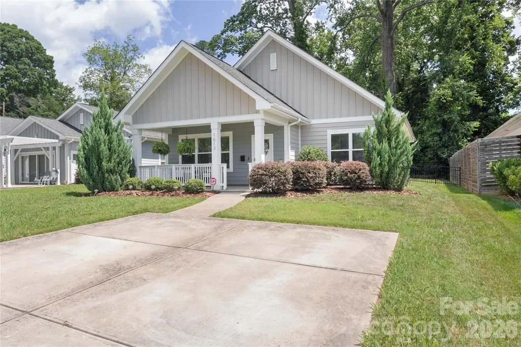 1613 Newcastle Street Charlotte NC 28216