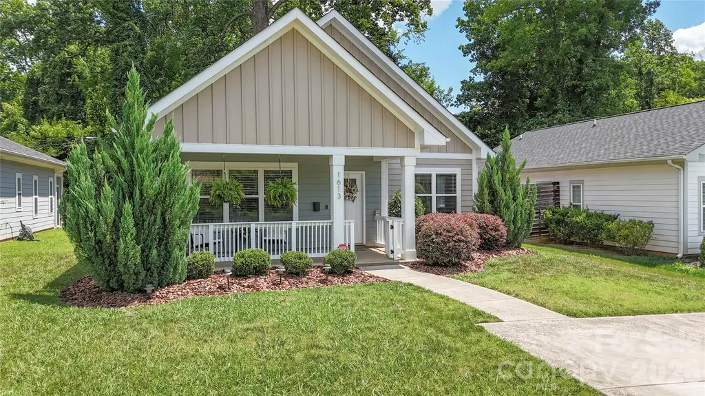 1613 Newcastle Street Charlotte NC 28216