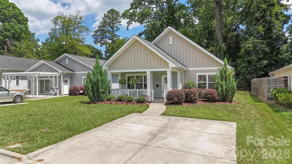 1613 Newcastle Street Charlotte NC 28216