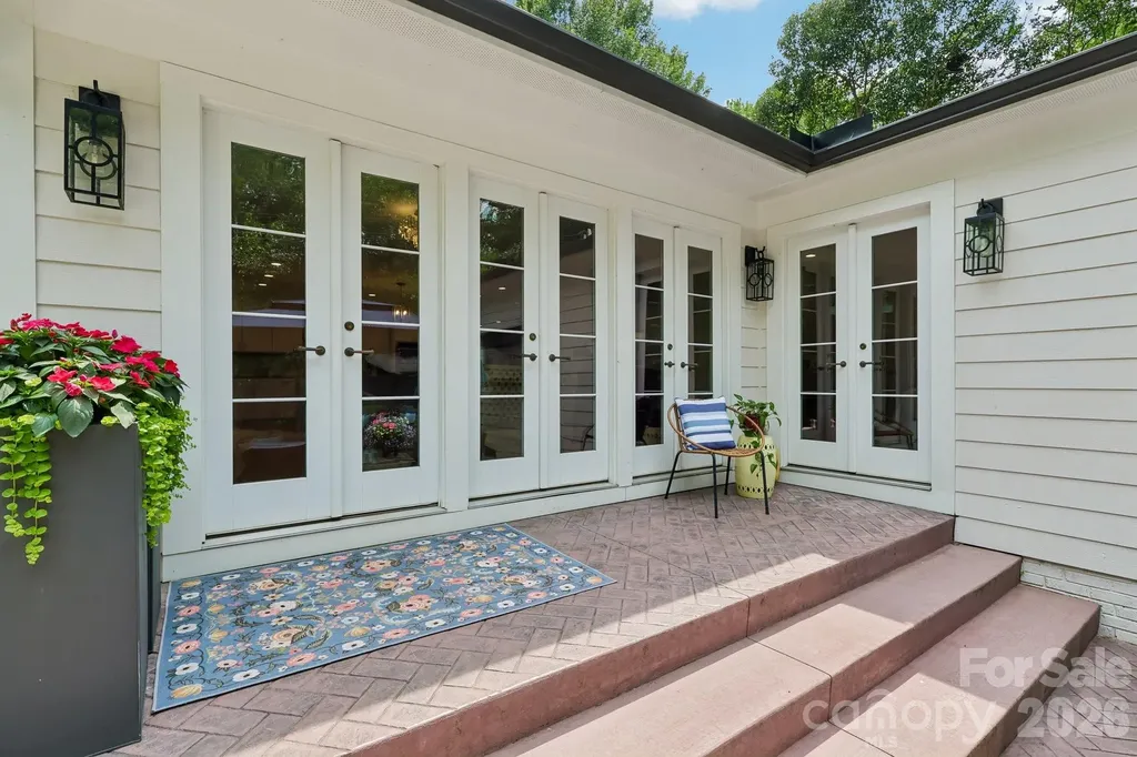 1315 Holmes Drive Charlotte NC 28209