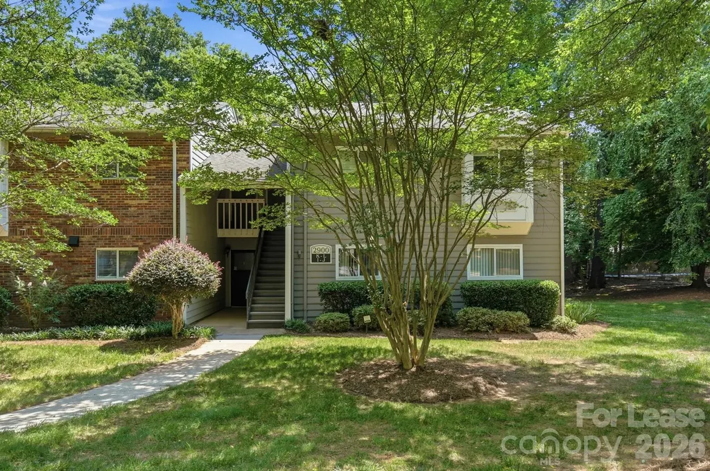 2900 Heathstead Place Charlotte NC 28210