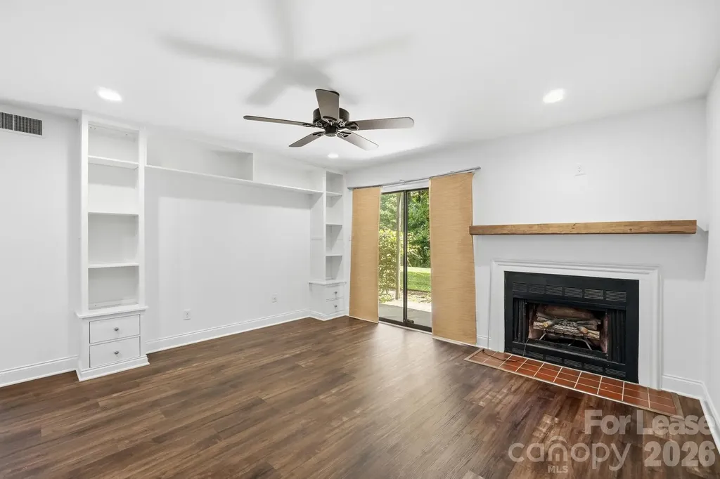 2900 Heathstead Place Charlotte NC 28210