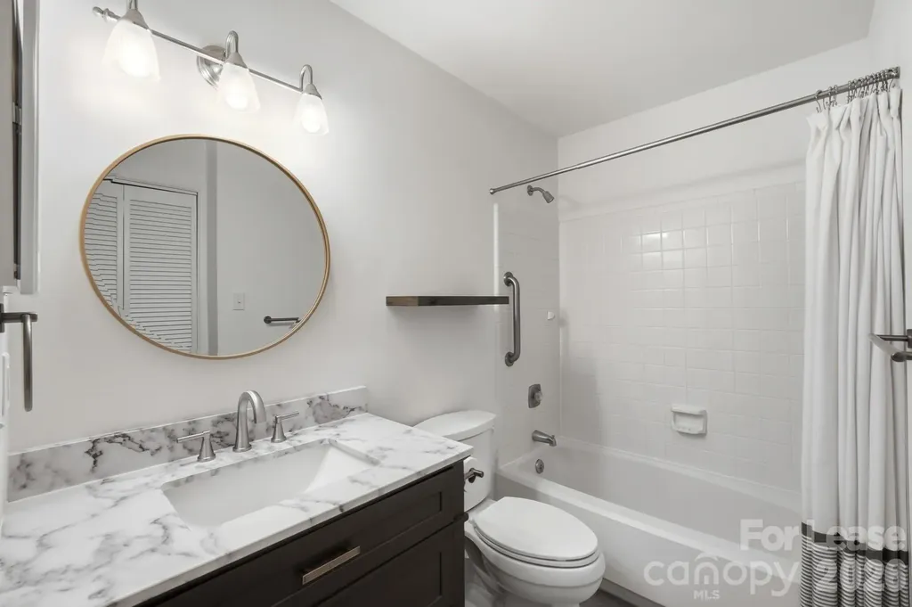 2900 Heathstead Place Charlotte NC 28210
