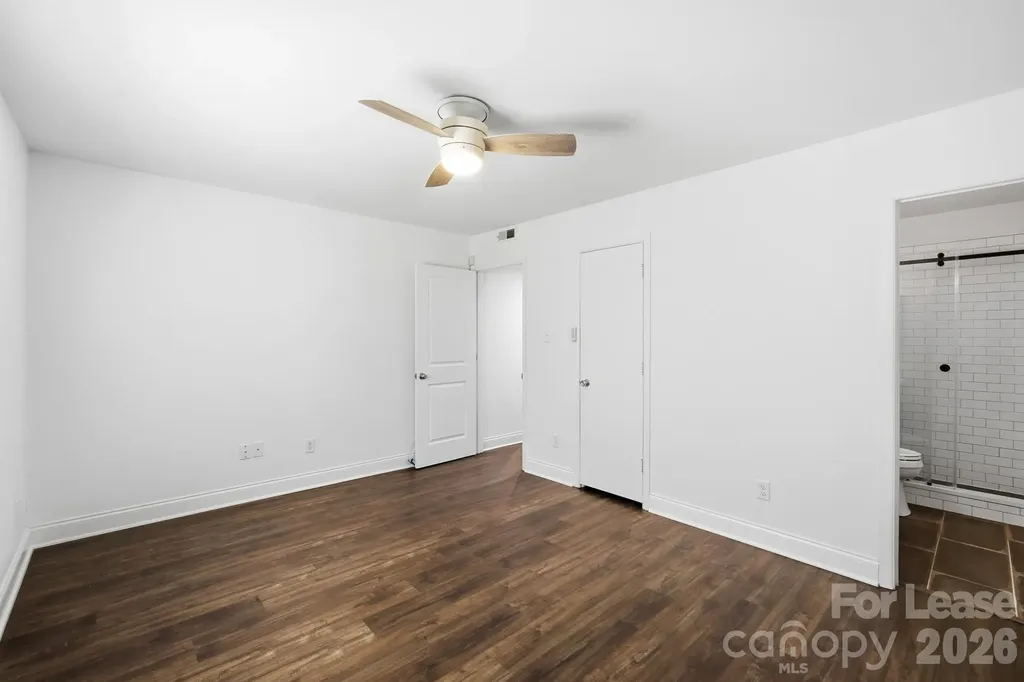 2900 Heathstead Place Charlotte NC 28210
