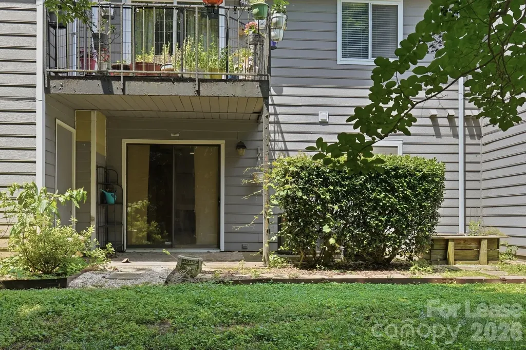 2900 Heathstead Place Charlotte NC 28210