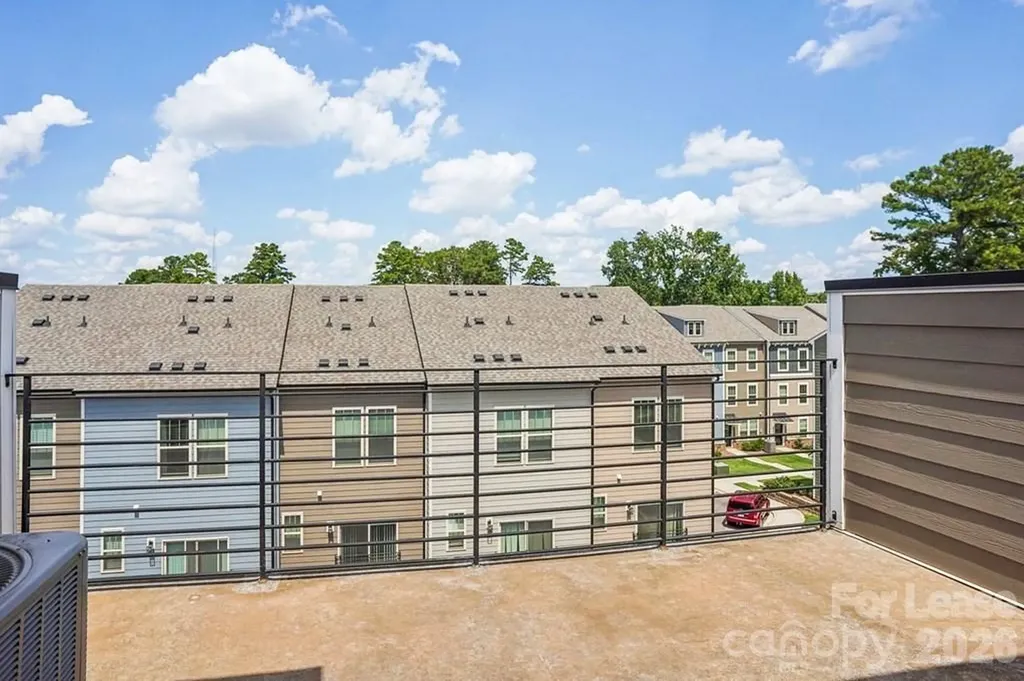 1005 S Mission Lane Charlotte NC 28271