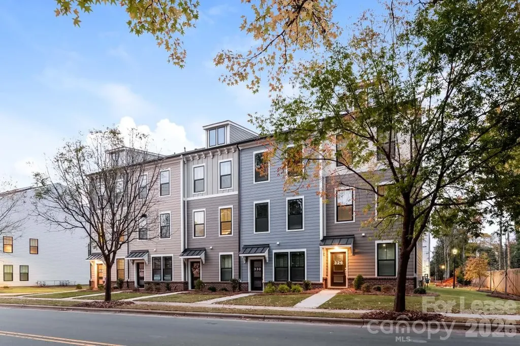 1005 S Mission Lane Charlotte NC 28271