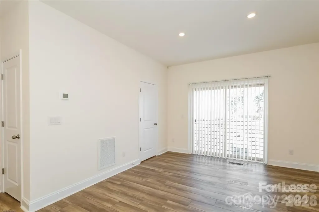 1005 S Mission Lane Charlotte NC 28271
