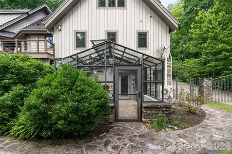 4900 Preserve Road Sylva NC 28779