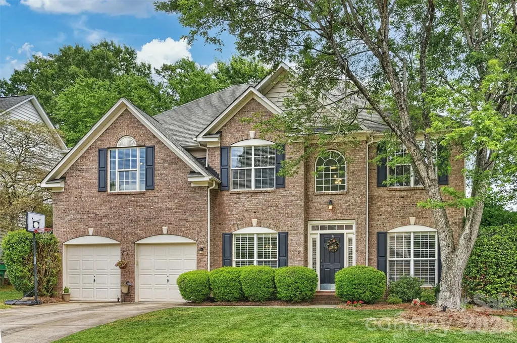 9318 Autumn Applause Drive Charlotte NC 28277