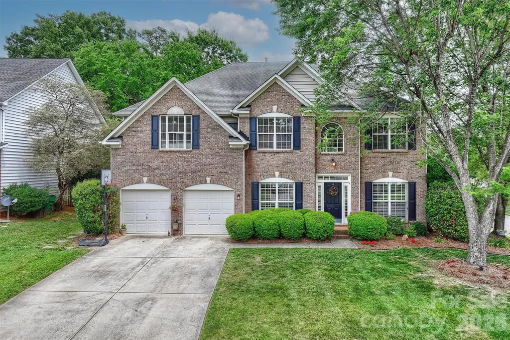 9318 Autumn Applause Drive Charlotte NC 28277