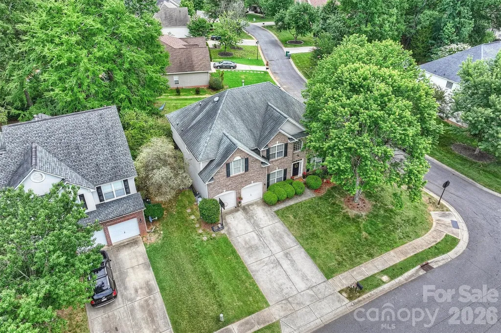 9318 Autumn Applause Drive Charlotte NC 28277