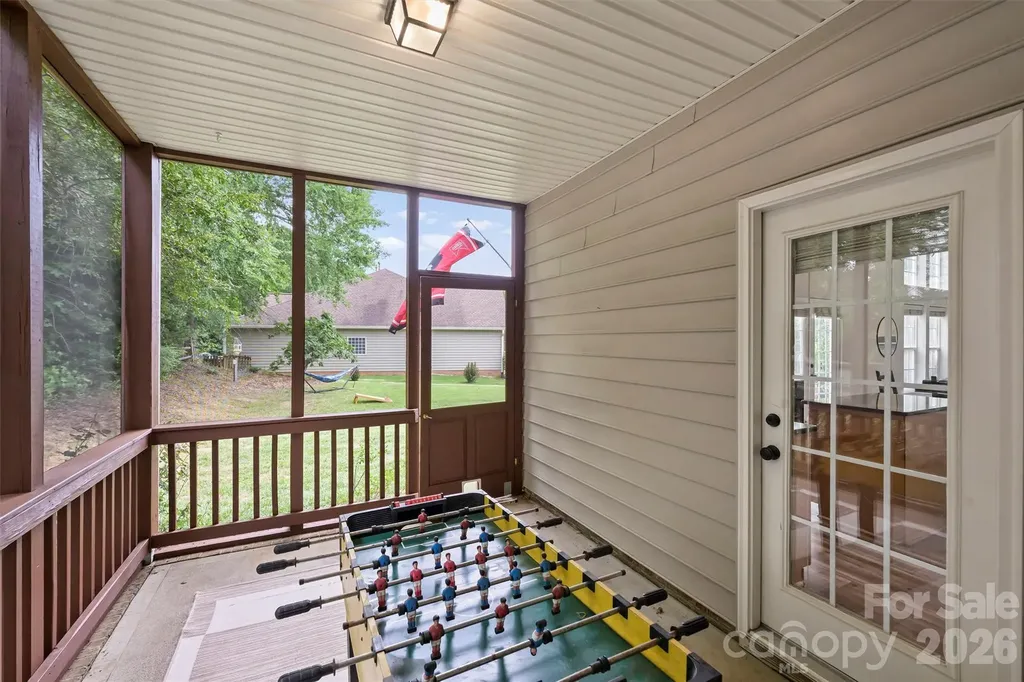 9318 Autumn Applause Drive Charlotte NC 28277