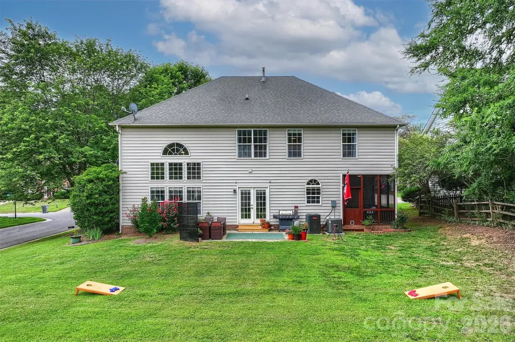 9318 Autumn Applause Drive Charlotte NC 28277