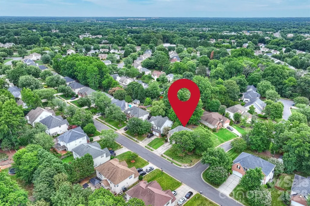 9318 Autumn Applause Drive Charlotte NC 28277