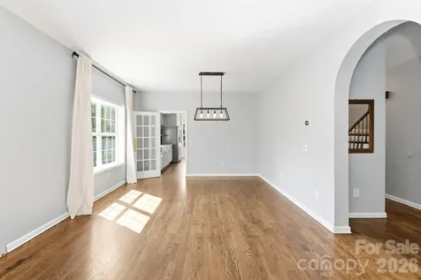 404 Stratford Road Asheville NC 28804
